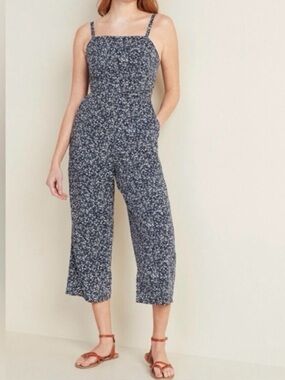 Old Navy Floral Blue Jumpsuit Size M